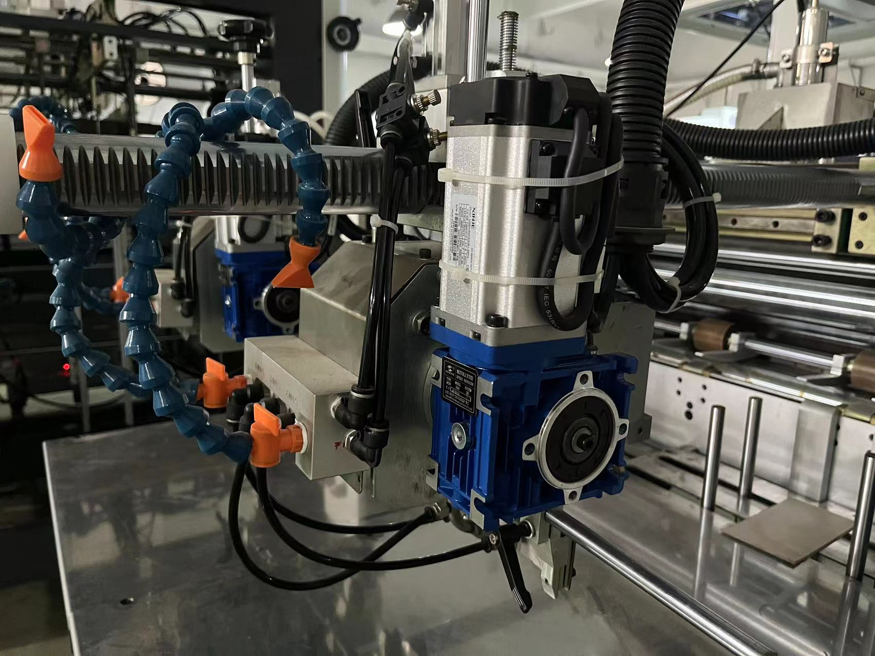 Automatic Double Positioning Rigid Box Making Machine PC-8040A